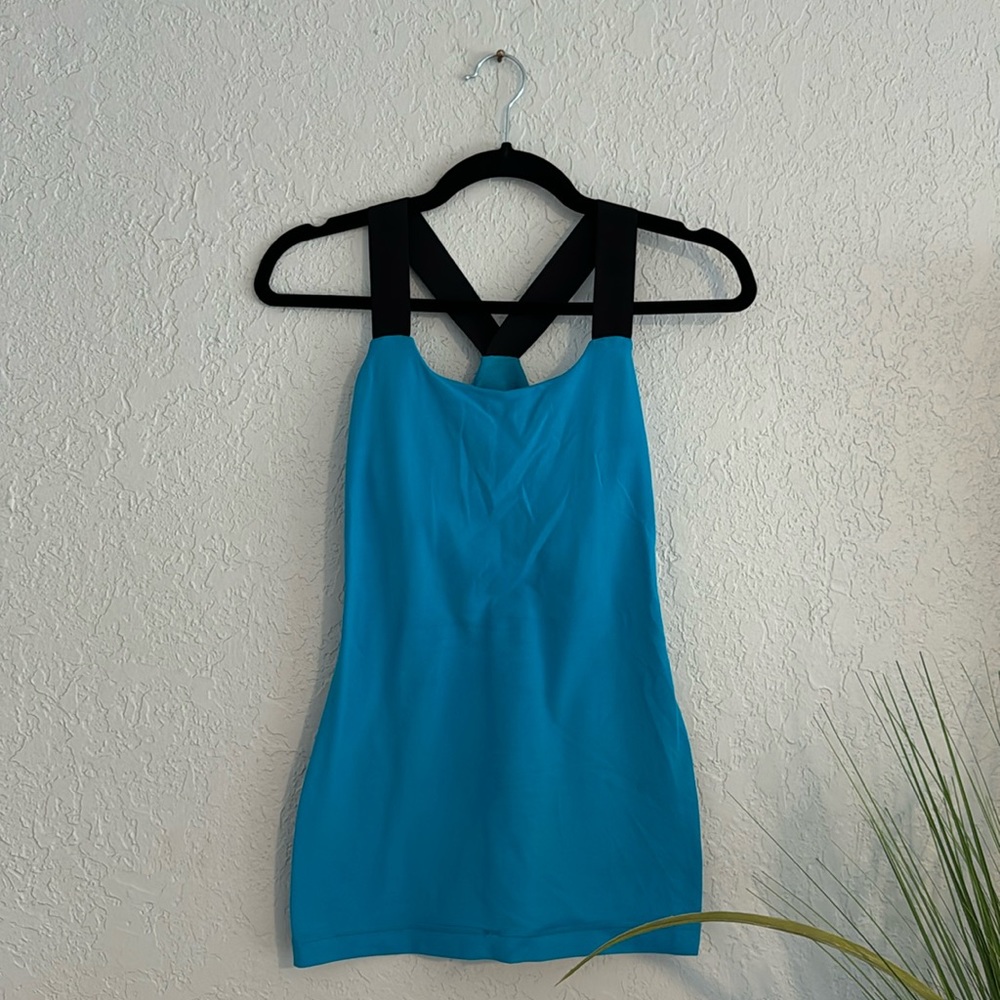 Lululemon Lycra Top
